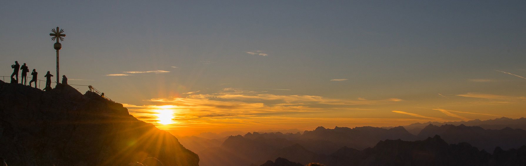 Chalet Alpengruss Wallgau Sonnenaufgang am Zugspitzgipfel