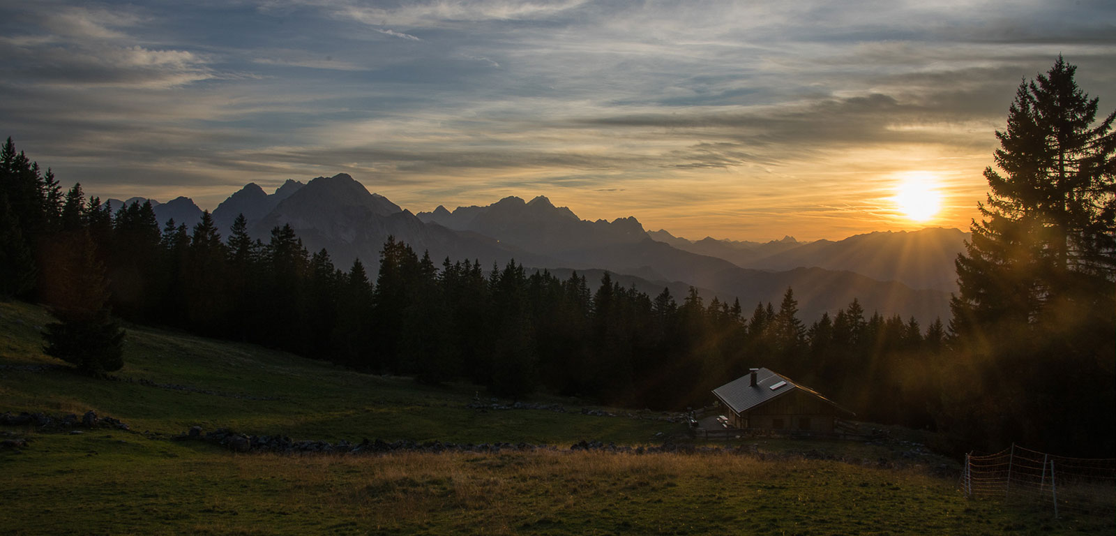 Chalet Alpengruss Wallgau Rehbergalm Sonnenuntergang