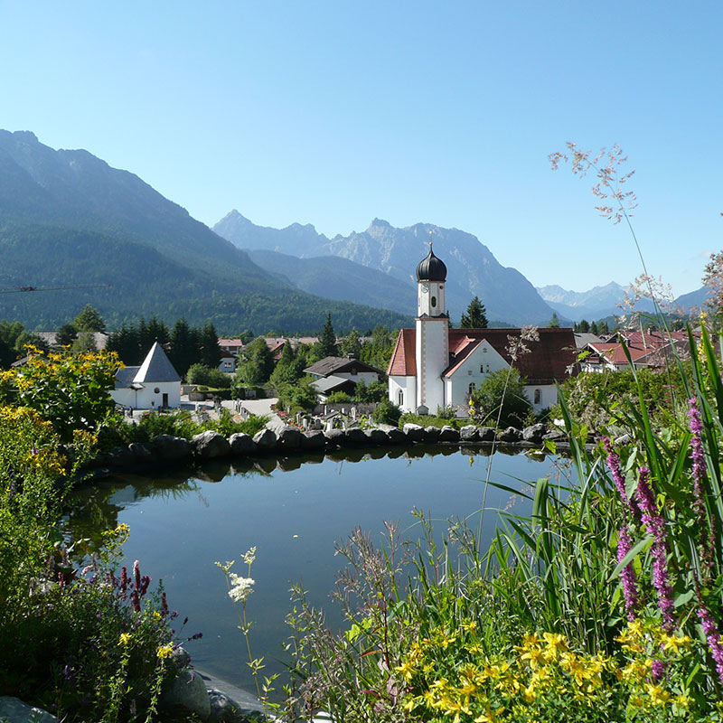 Chalet Alpengruss Wallgau Blick auf Wallgau mit Kirche